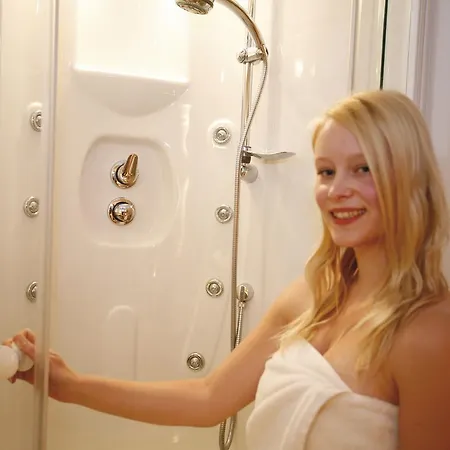 戴安娜酒店 酒店