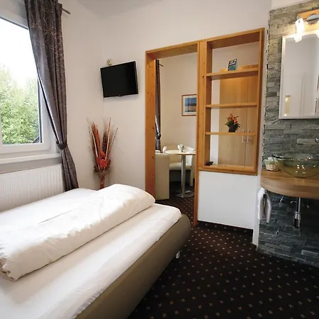 戴安娜酒店 Pörtschach am Wörthersee