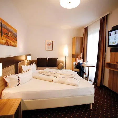 戴安娜酒店 3* Pörtschach am Wörthersee